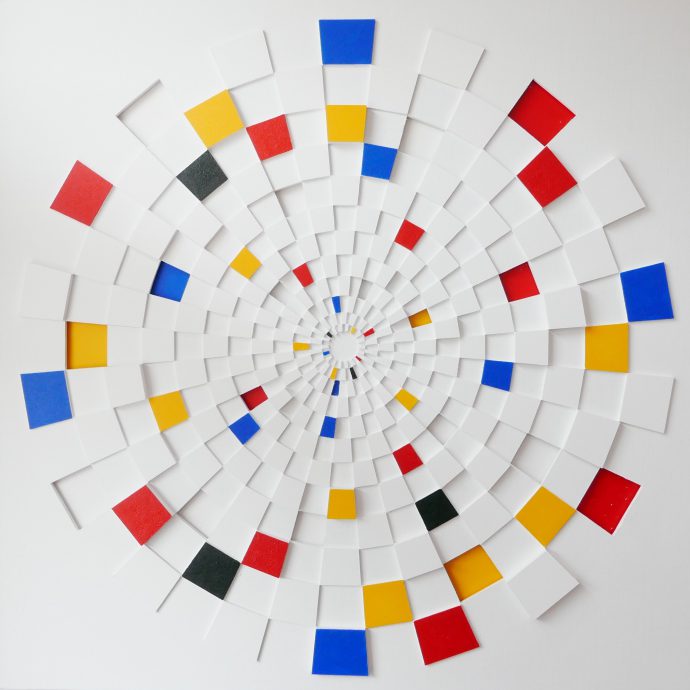 Theo Schouten, Bullseye, acrylic on linen and forex, 90 x 90 cm