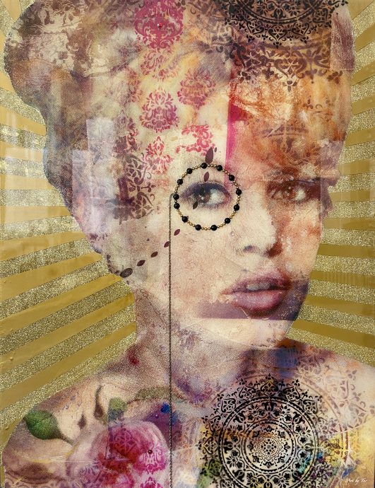 I have my eye on you. Mixed media kunstwerk van Brigitte Bardot. Het kunstwerk is een mix vanhandmatig schilderen en crafting, digitale kunst en kunst met epoxyhars. Gemonteerd op een aluminium oppervlak. 98 x 70 cm (Verkrijgbaar in verschillende maten).