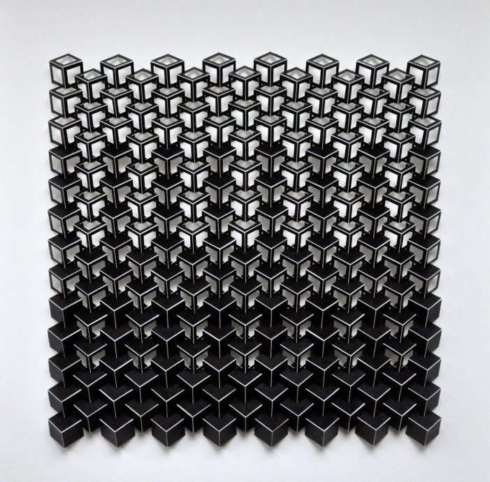 Herman Coppus. Kubus zwart, papierrelief. 80x80 cm, unicum. €2175,-