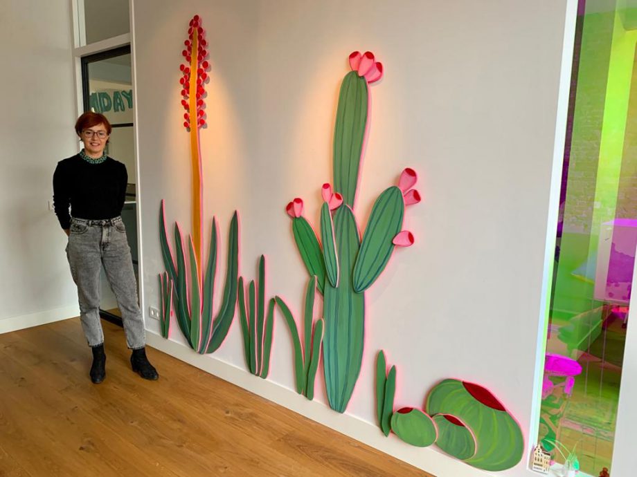 Simona Vergani, Agave with Cactus, acrylverf op hout, 220 x  270 cm.